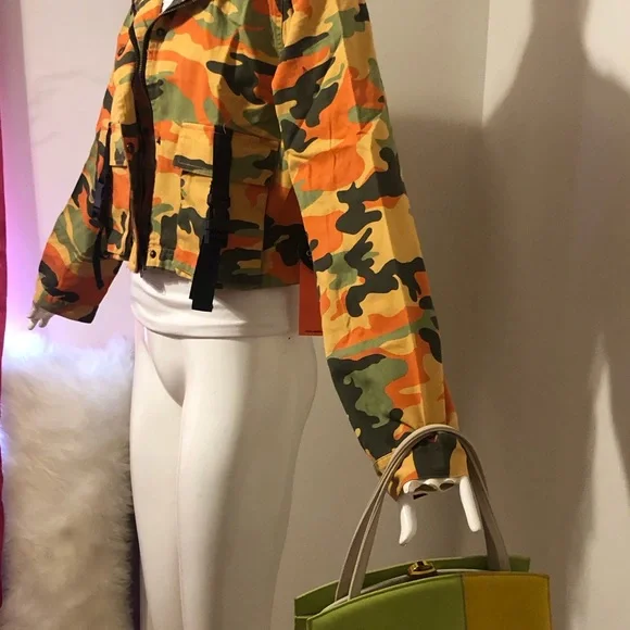 NWT CAMO JACkET - Picture 5 of 10